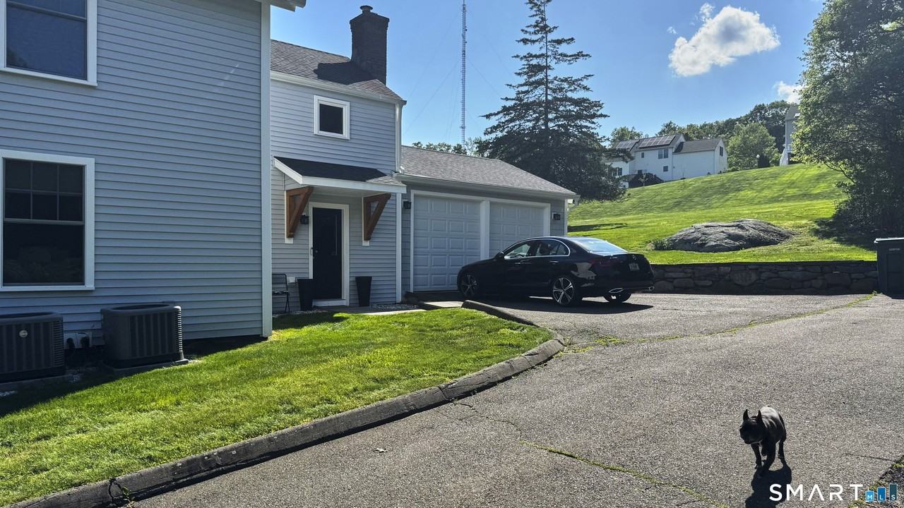 100 Gaylord Mountain Rd - Photo 2 of 13