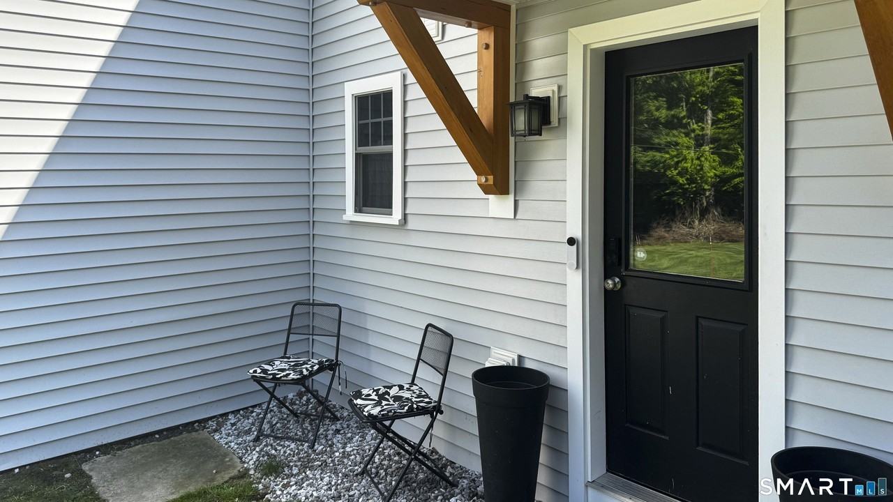 100 Gaylord Mountain Rd - Photo 3 of 13