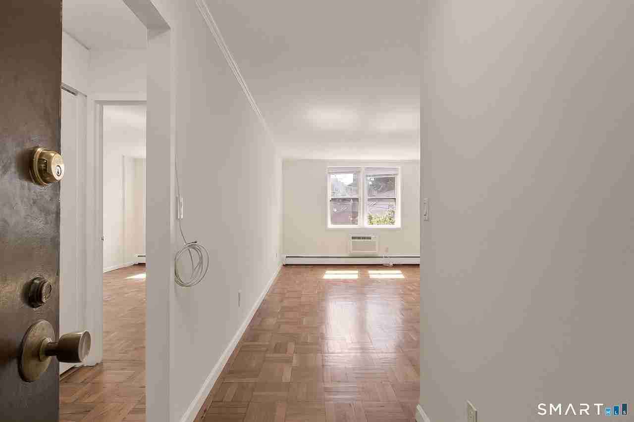 140 Grove St #3G - Photo 2 of 21