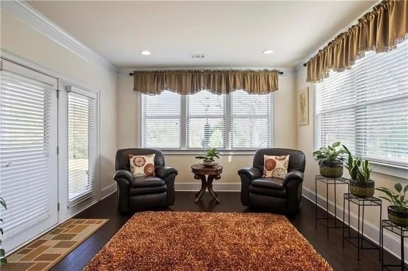 1440 Dahlia Dr - Photo 6 of 27