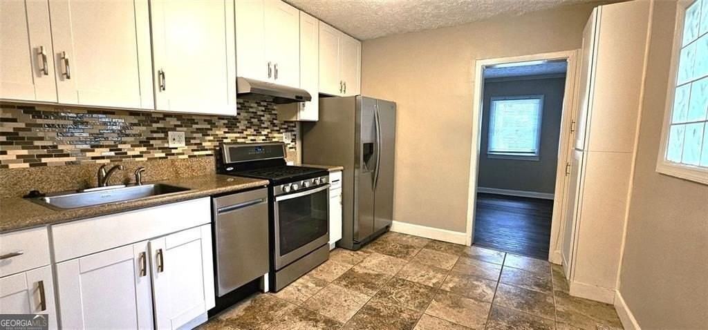 1007 Edie Ave Se - Photo 4 of 12