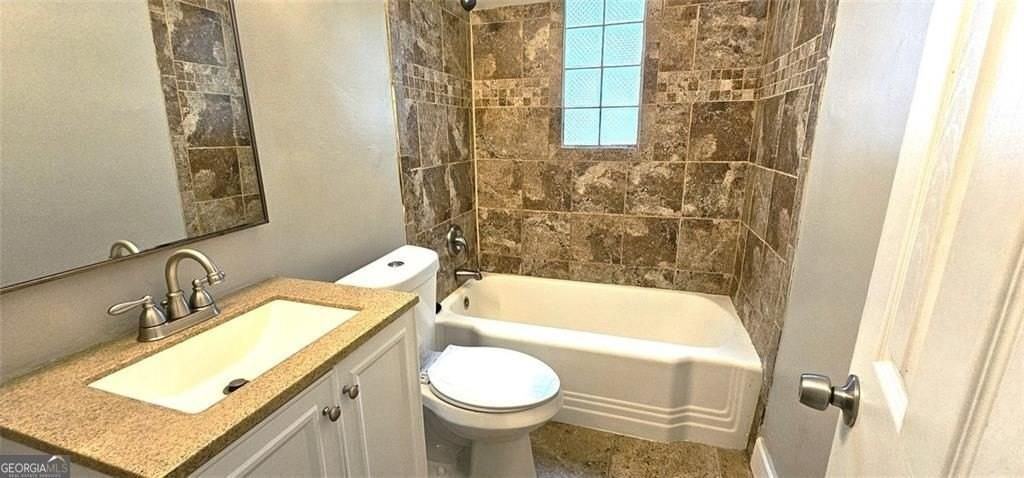 1007 Edie Ave Se - Photo 7 of 12