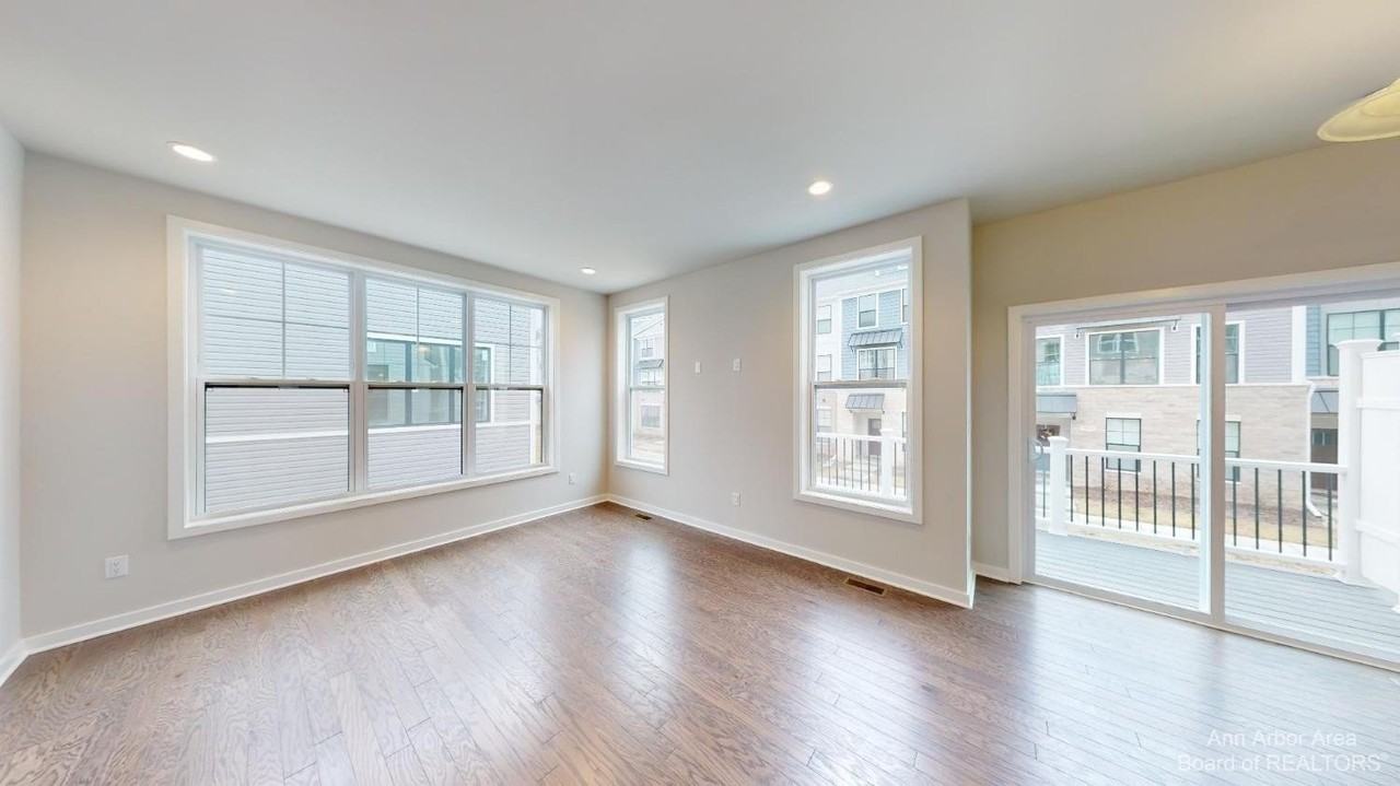 2907 Corston Rd - Photo 6 of 50