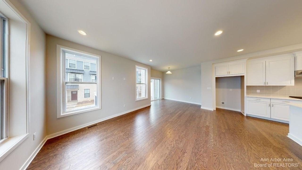 2907 Corston Rd - Photo 7 of 50