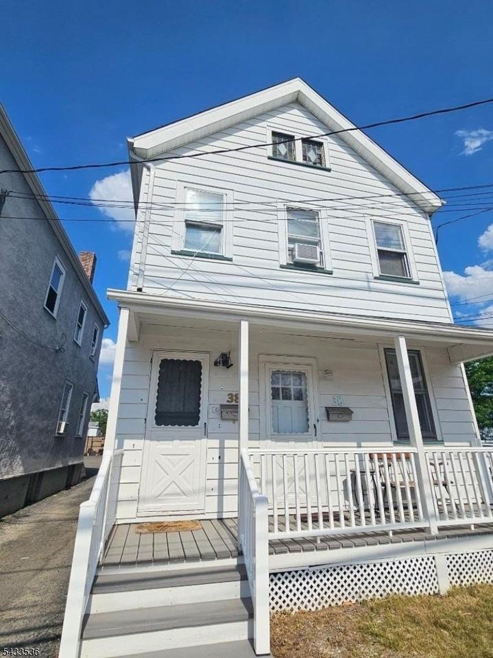 38A Thompson St
