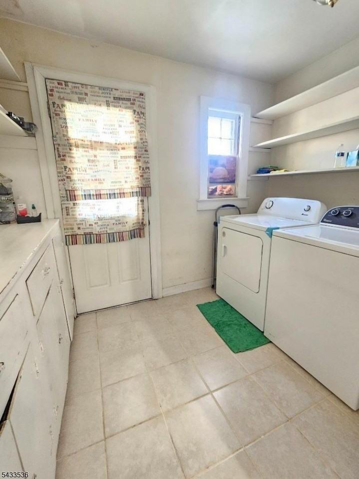 38A Thompson St - Photo 7 of 15