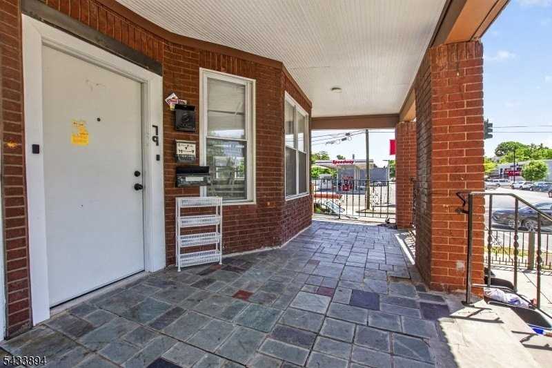 79 Central Ave #1 - Photo 4 of 24