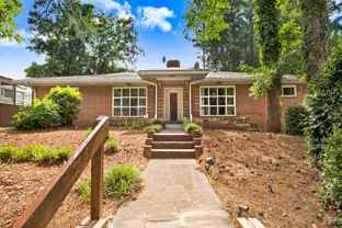 105 Pineland Cir #C - Photo 1 of 1