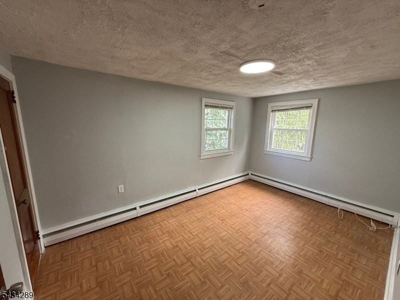 112 Stiles St - Photo 5 of 7