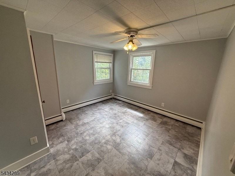 112 Stiles St - Photo 6 of 7