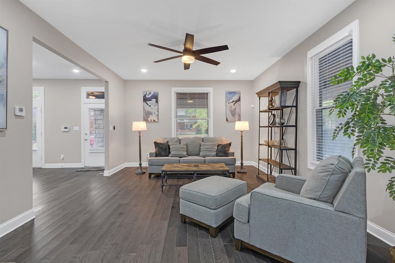 1295 Vinton Ave - Photo 5 of 35