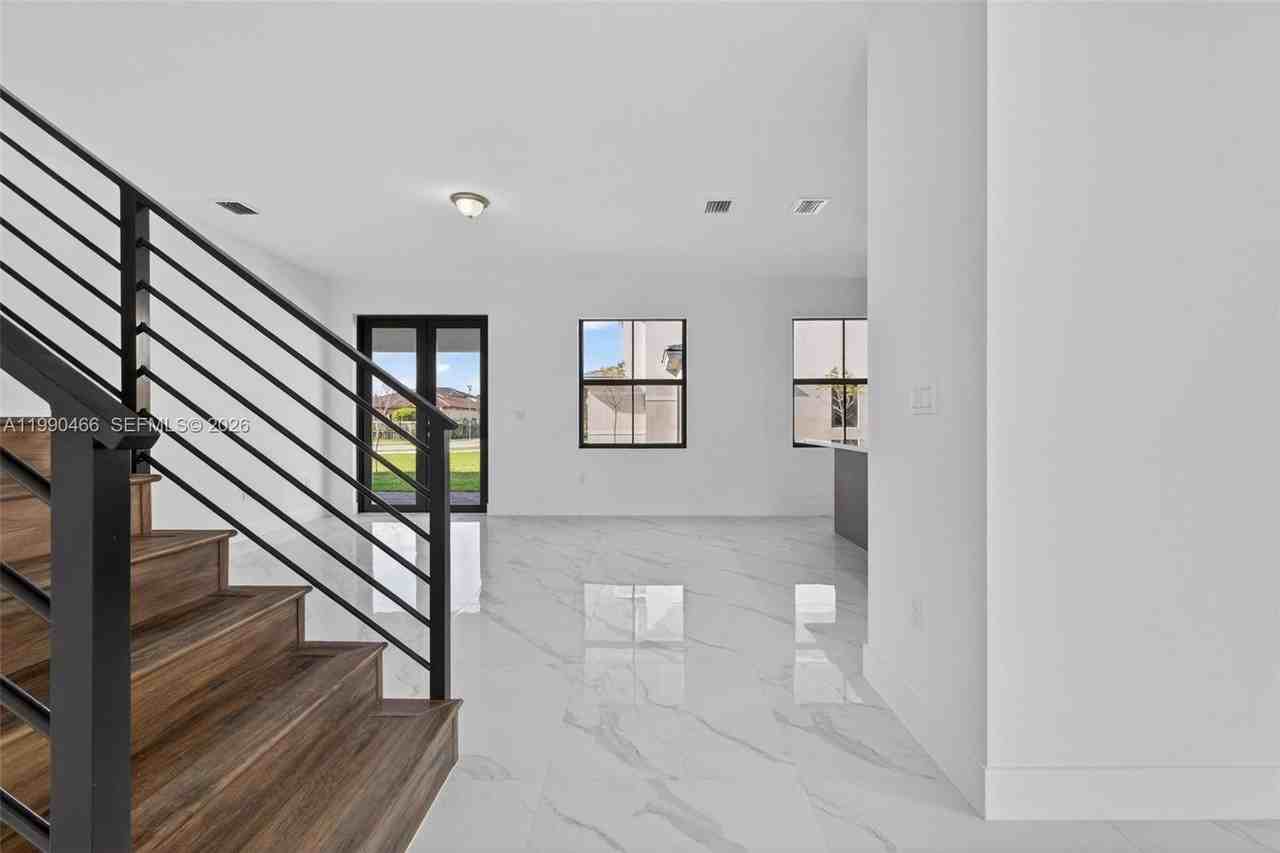 15441 Sw 20th Ln #15441 - Photo 4 of 8