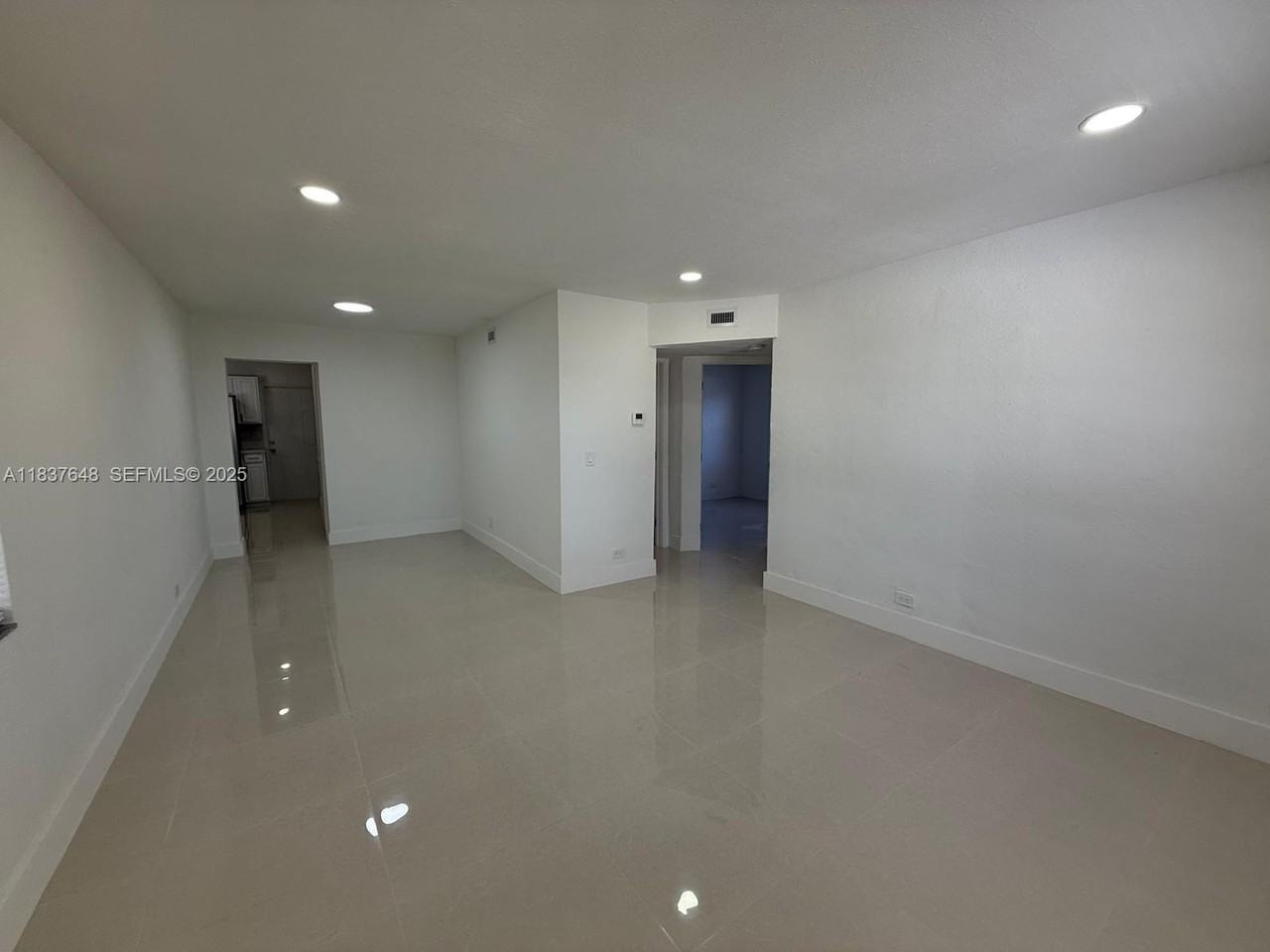 1494 W 34th St - Photo 3 of 8