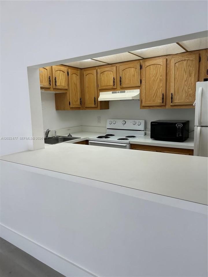 4154 Inverrary Dr #205 - Photo 6 of 17