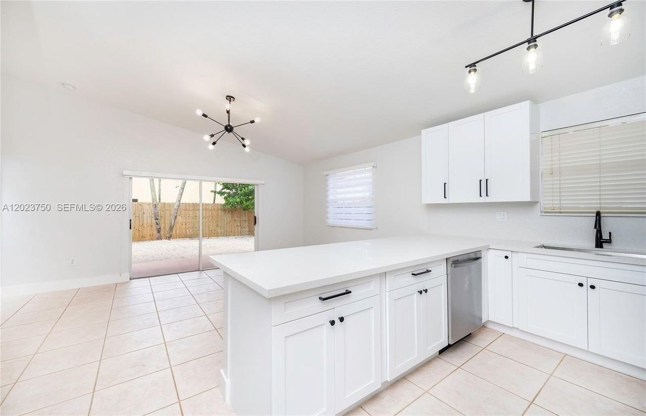 16452 Sw 99th Ln #16452 - Photo 7 of 27