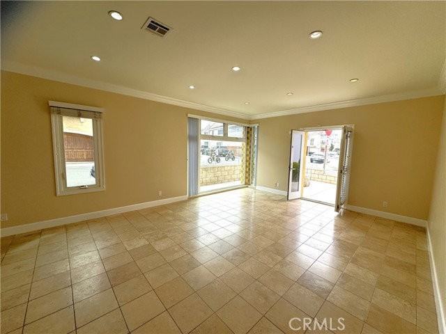 4510 Seashore Dr - Photo 4 of 8