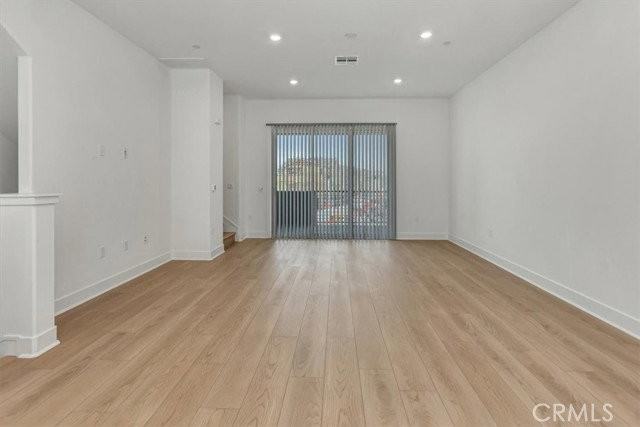 640 Sonia - Photo 2 of 8