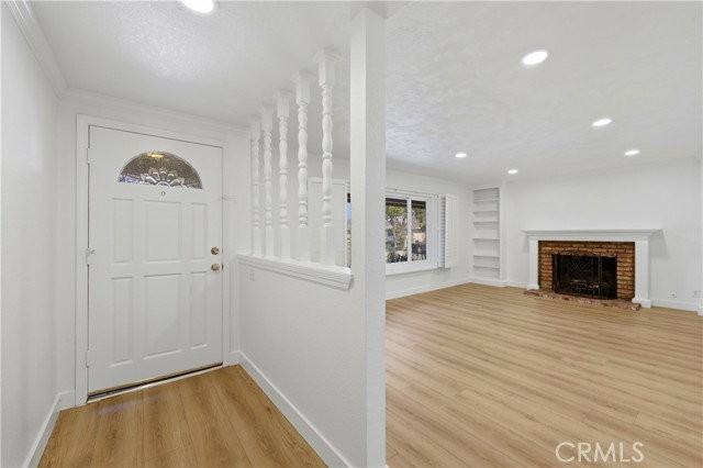9306 Gregory St - Photo 3 of 8