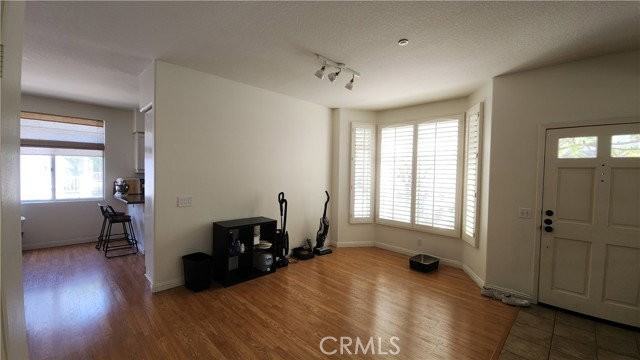 580 N Pageant Dr - Photo 4 of 8