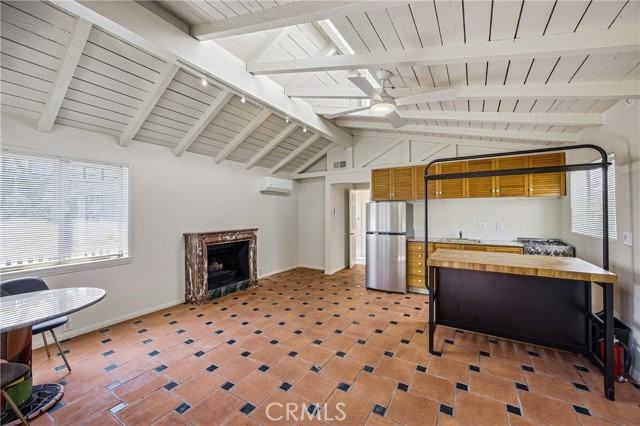 951 Glenneyre St - Photo 2 of 8