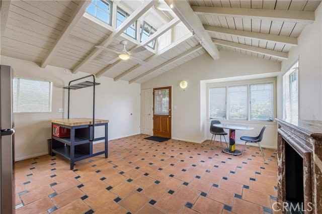 951 Glenneyre St - Photo 5 of 8