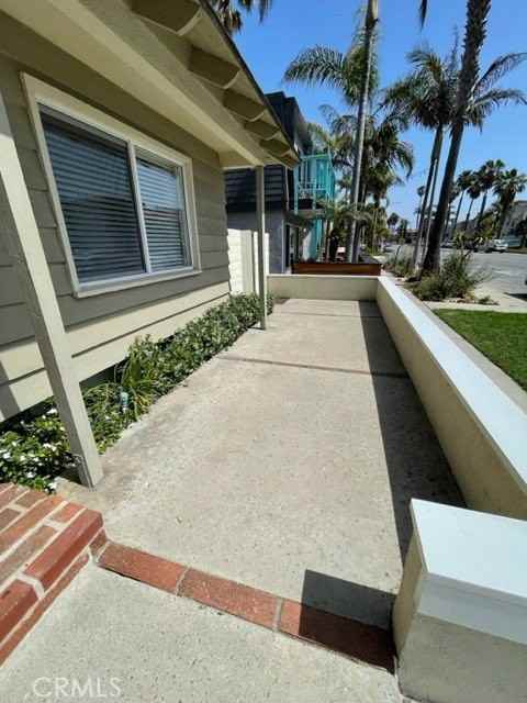 119 17th St #A - Photo 3 of 8