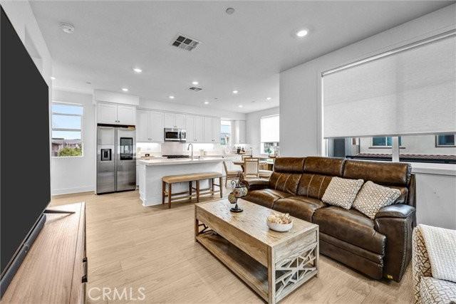 302 Fawn St - Photo 6 of 8