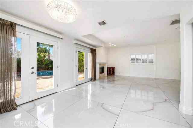 19314 Yolie Ln - Photo 2 of 6