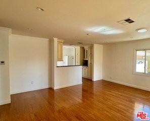 5716 Lasaine Ave - Photo 3 of 8