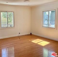 5716 Lasaine Ave - Photo 5 of 8