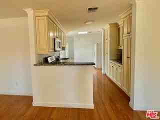 5716 Lasaine Ave - Photo 6 of 8