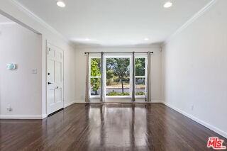 2519 S Bentley Ave - Photo 3 of 8