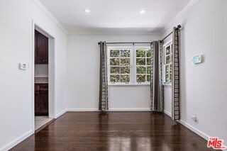2519 S Bentley Ave - Photo 7 of 8