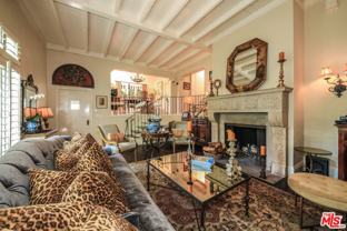 1367 N Beverly Dr - Photo 1 of 1