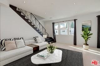 932 S Shenandoah St #3 - Photo 2 of 8