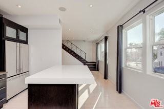 932 S Shenandoah St #3 - Photo 5 of 8