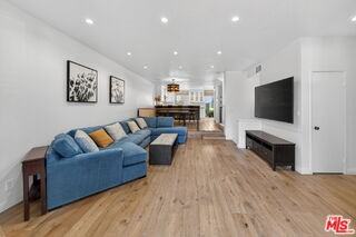 8611 Burton Way #4 - Photo 4 of 8