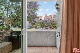 8611 Burton Way #4 - Photo 7 of 8