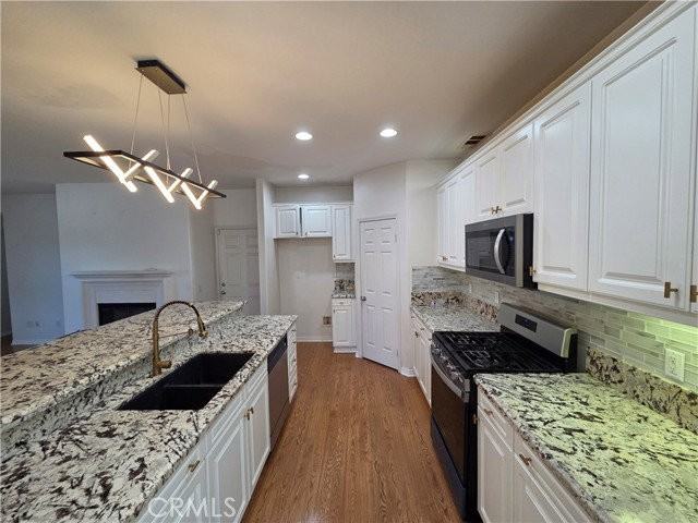 22553 Firenze St - Photo 4 of 8