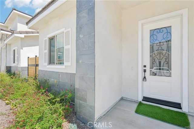 10349 Mapledale St - Photo 2 of 8