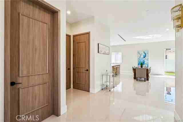 10349 Mapledale St - Photo 4 of 8