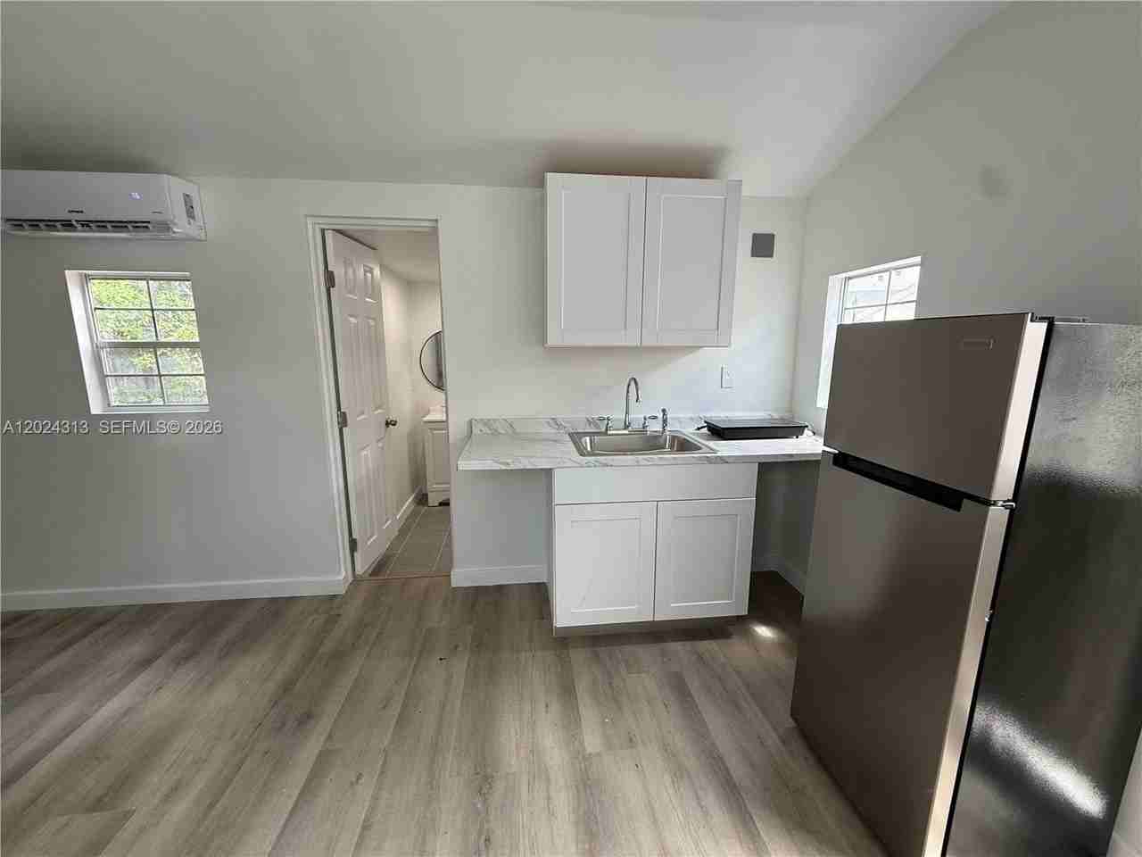 3101 Nw 6th St #0 - Photo 2 of 5