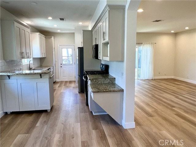 1100 S Highland Ave - Photo 7 of 8