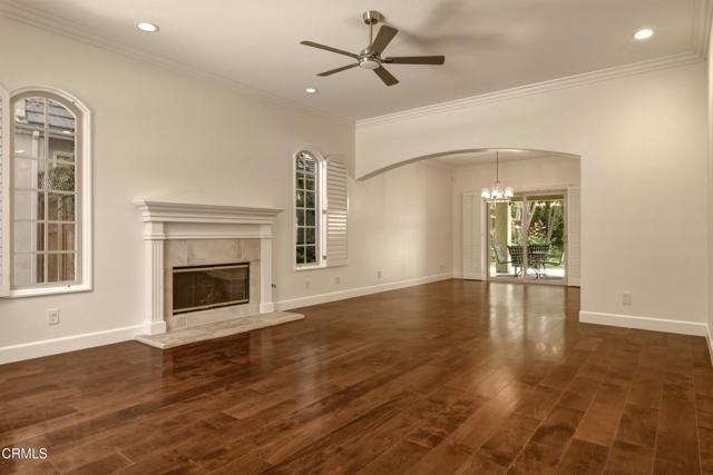 664 S Mansfield Ave - Photo 3 of 7