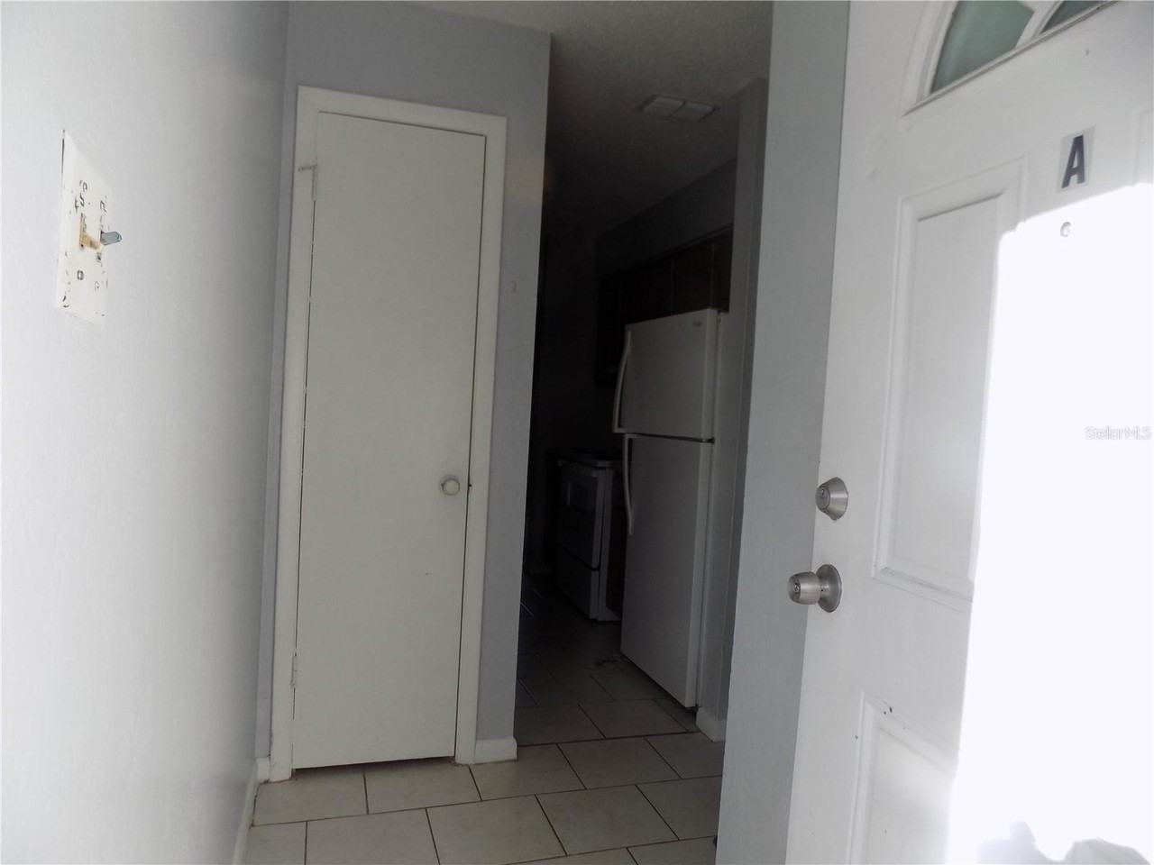 6124 Sw 10th Pl #A - Photo 4 of 22