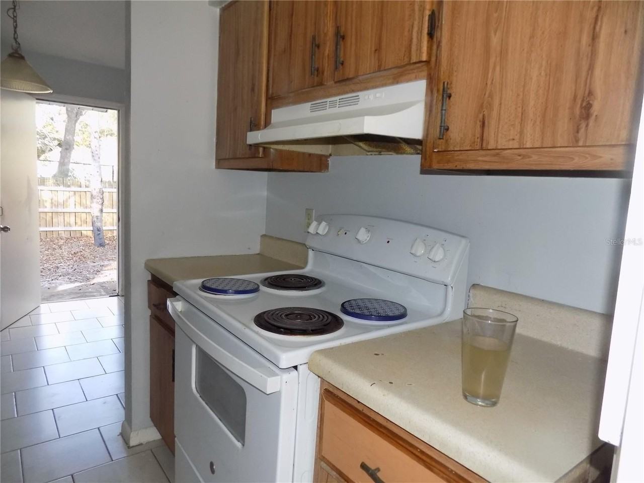 6124 Sw 10th Pl #A - Photo 5 of 22