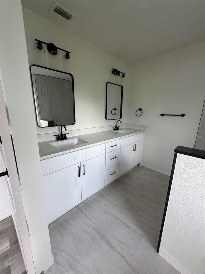 109 Dakota Ave - Photo 4 of 19