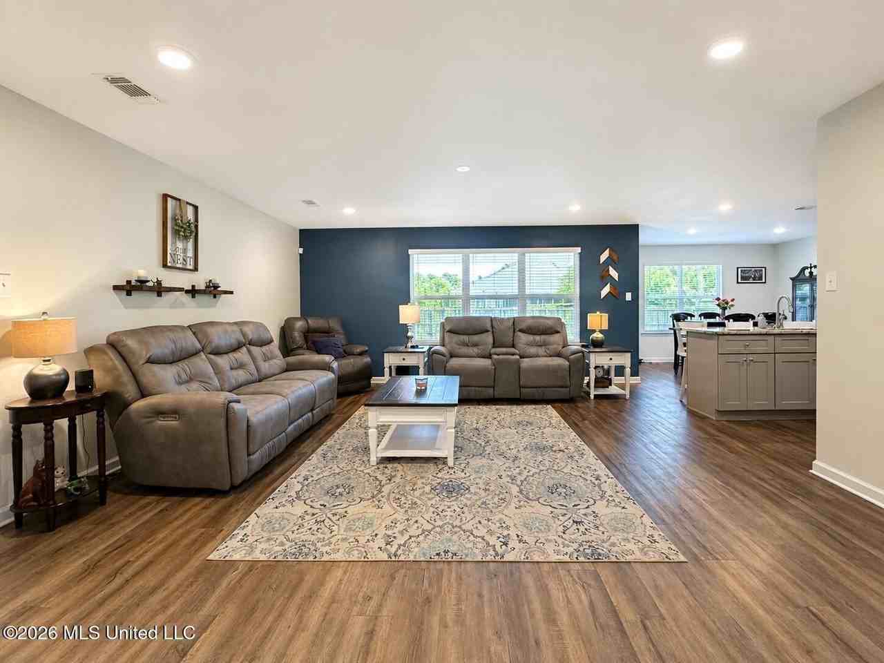 9023 Bellewood Pl - Photo 3 of 23