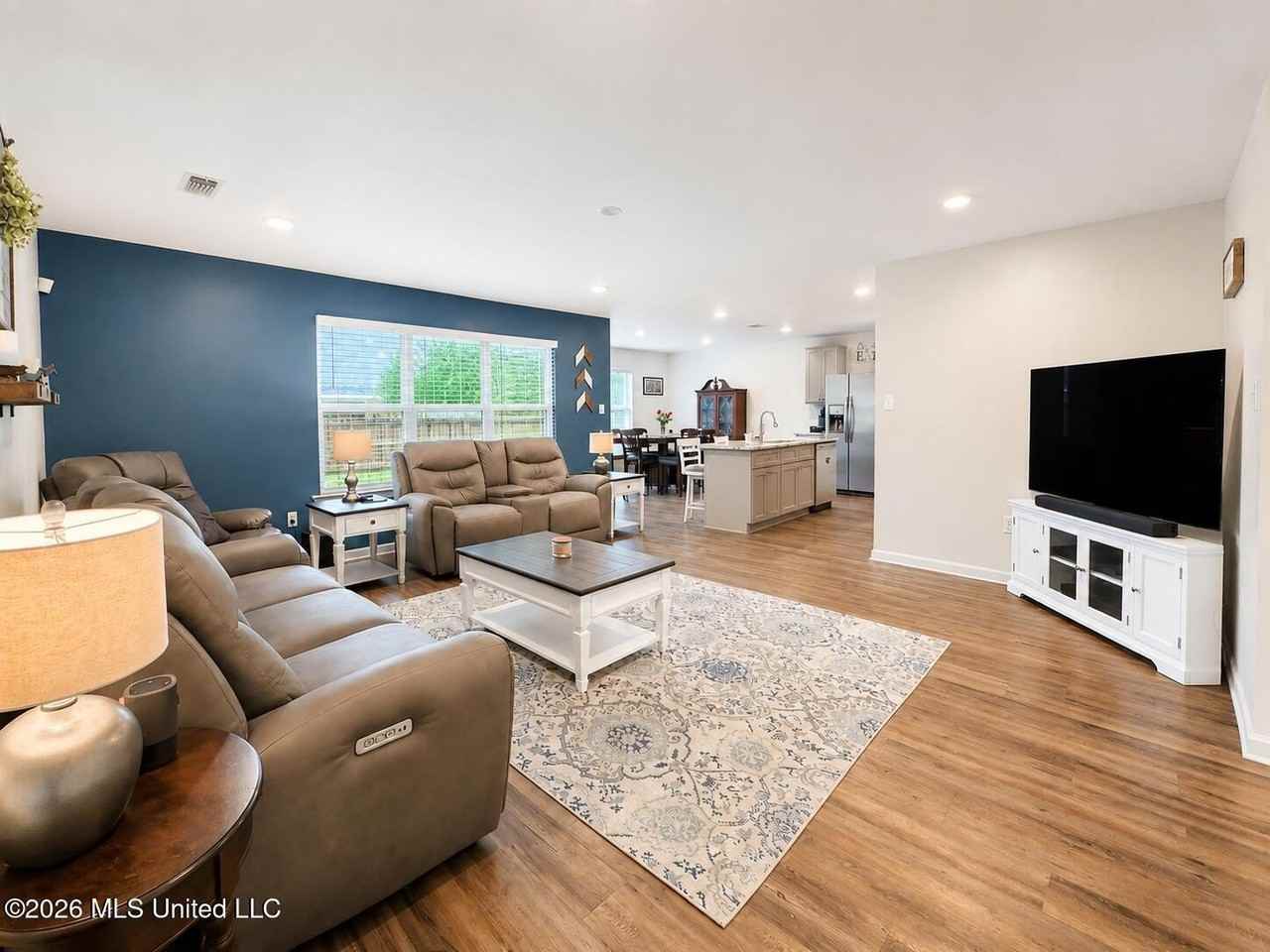 9023 Bellewood Pl - Photo 4 of 23