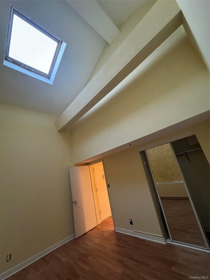 1701 Crompond Rd #4403 - Photo 4 of 18